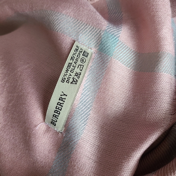 Burberry London wool silk giant wrap - Picture 4 of 14